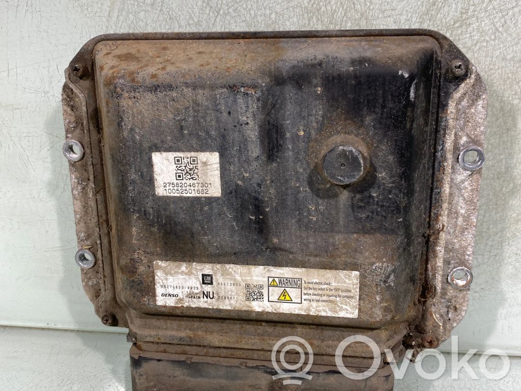 Opel Zafira B Engine control unit/module 