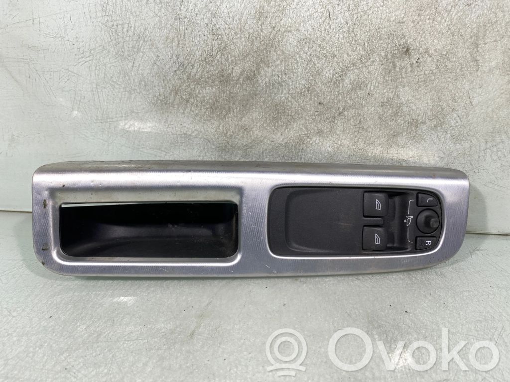 Volvo C30 Electric window control switch 