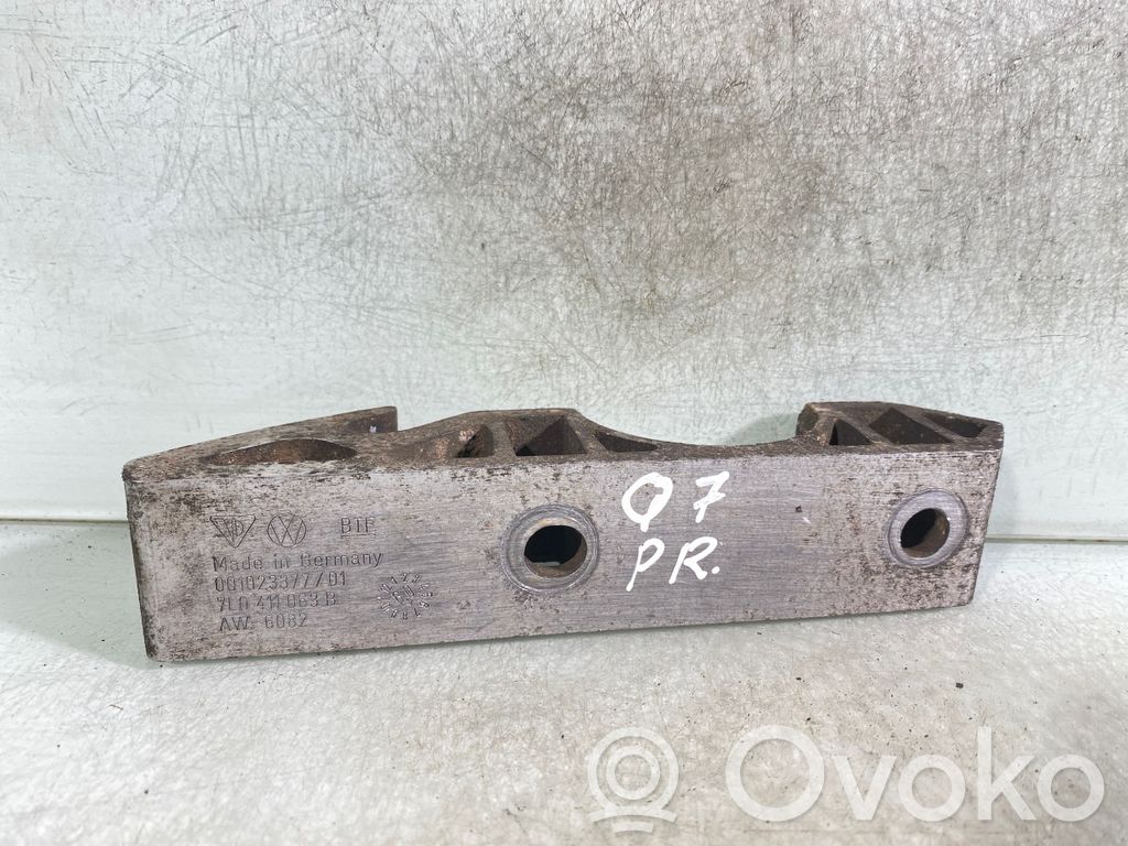 Audi Q7 4L Stabilizatora stiprinājums (priekšā) 