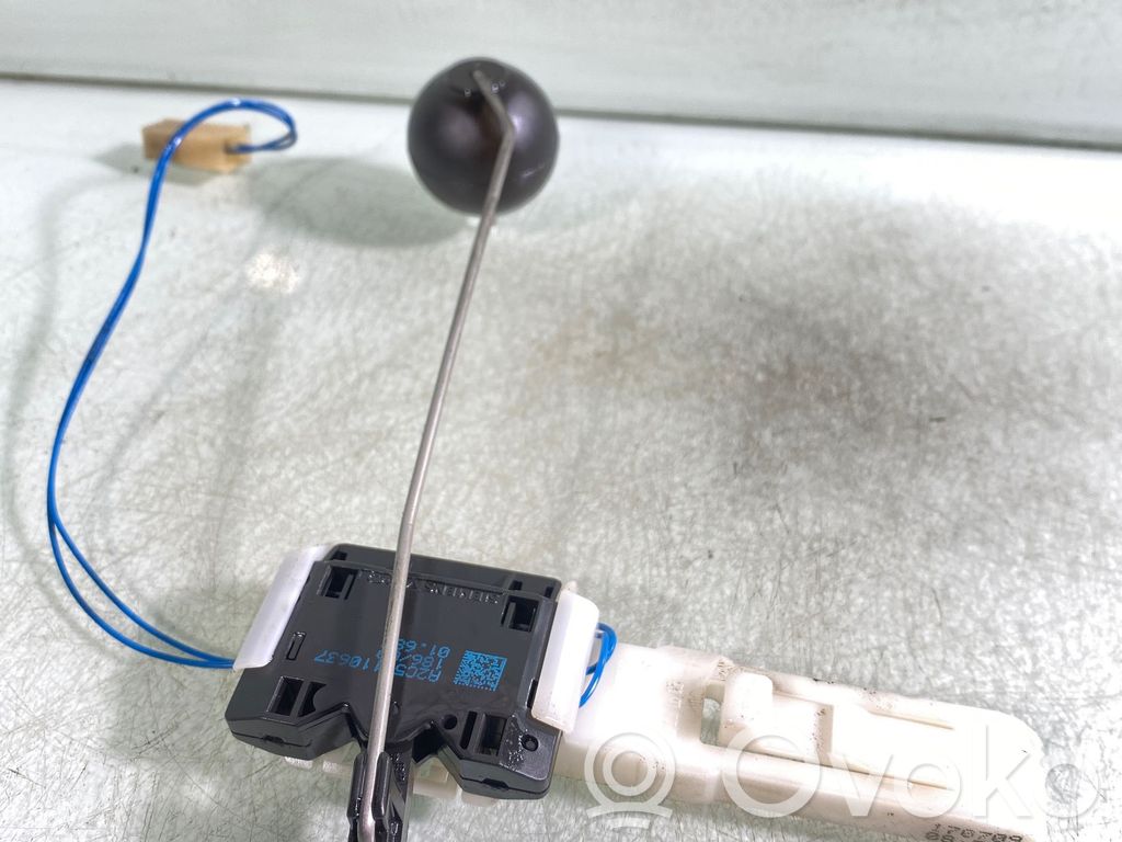 Audi Q7 4L Fuel level sensor 