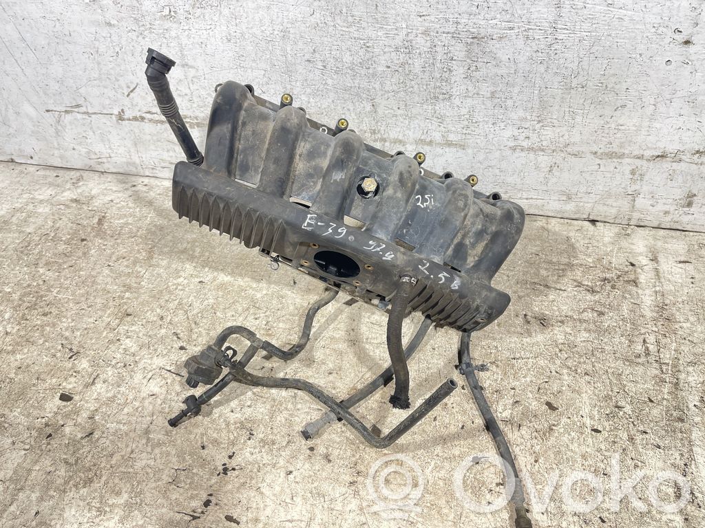 BMW 5 E39 Intake manifold 