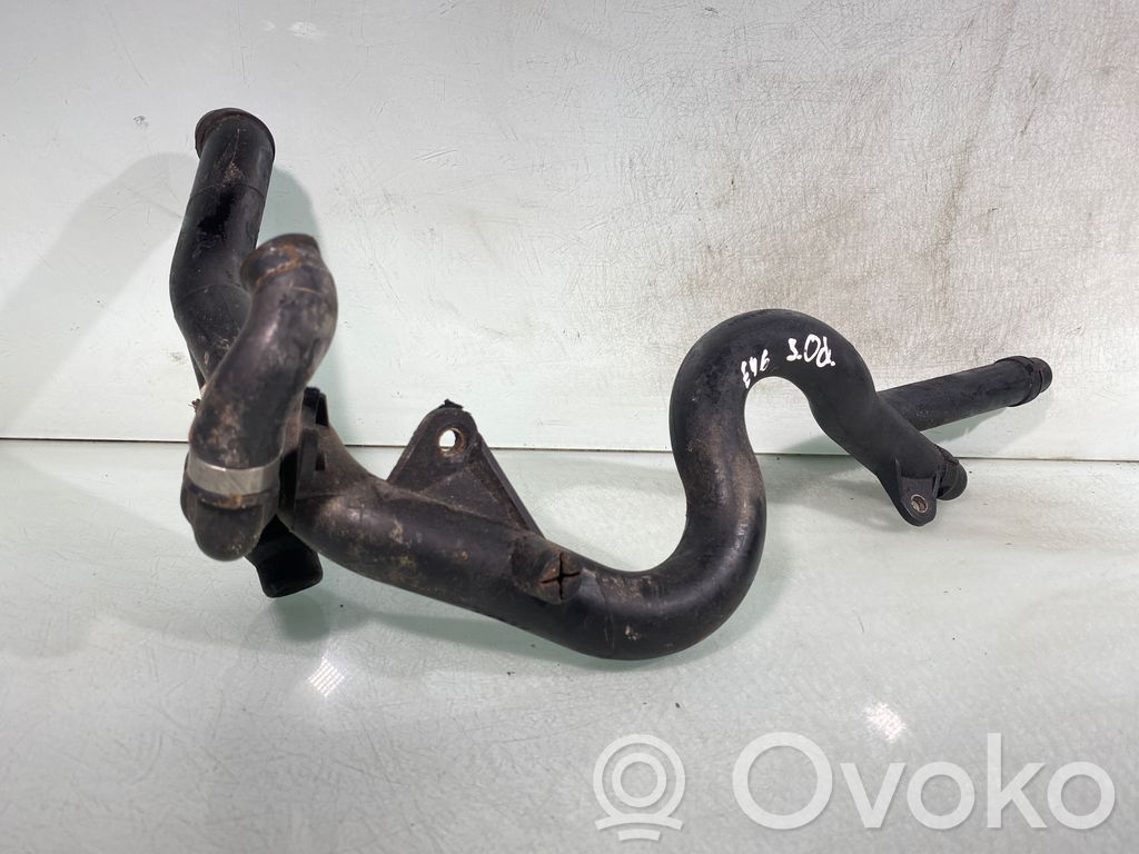 BMW 3 E46 Engine coolant pipe/hose 
