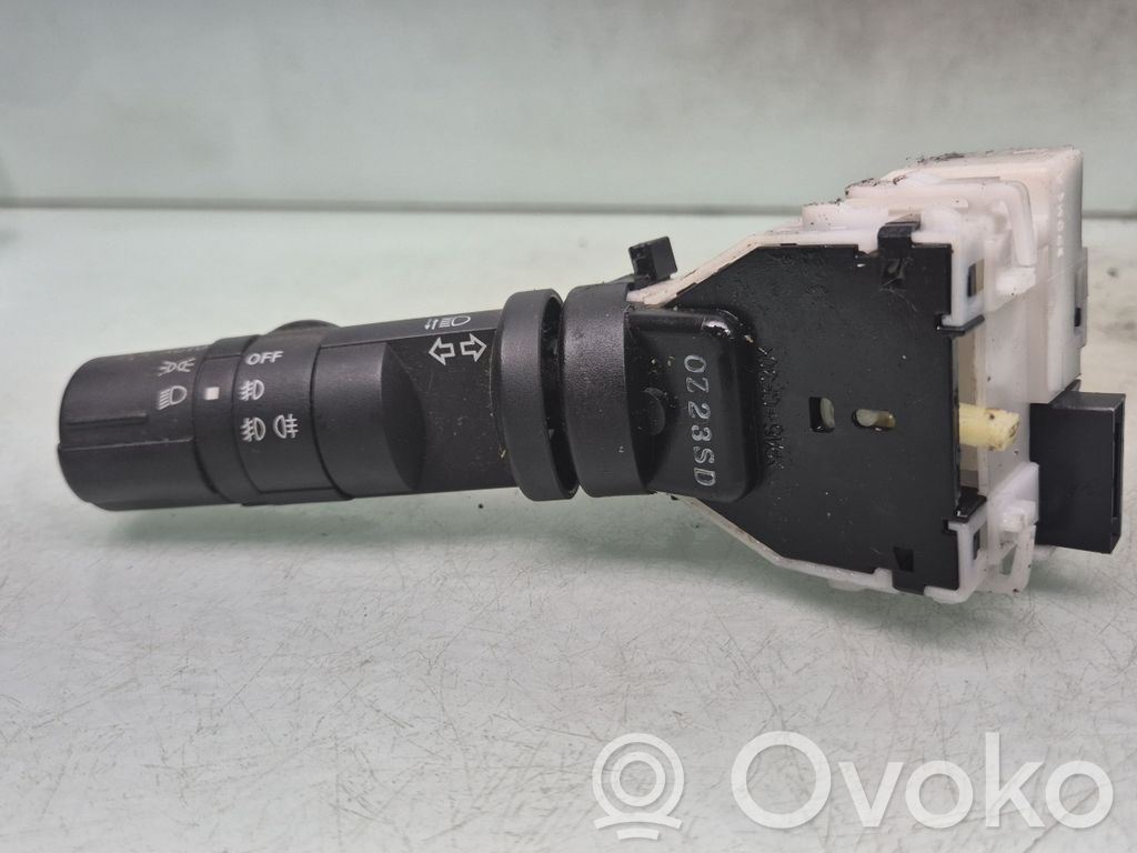 Nissan Qashqai Indicator stalk 