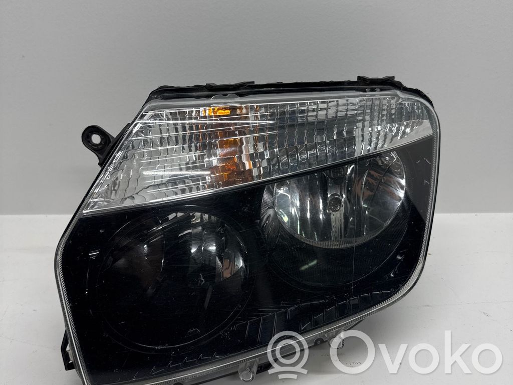 Dacia Duster II Headlight/headlamp 
