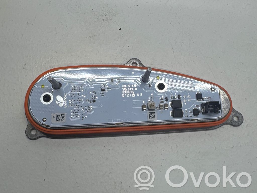 Headlight part   E330796