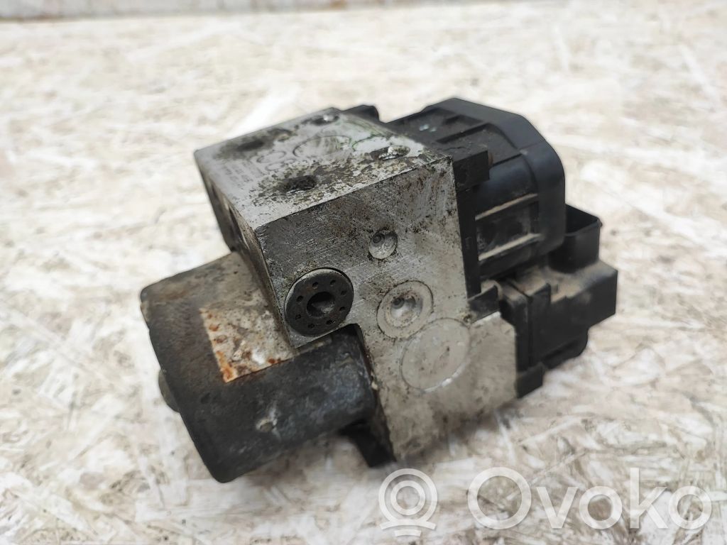 Subaru Forester SF ABS Blokas 