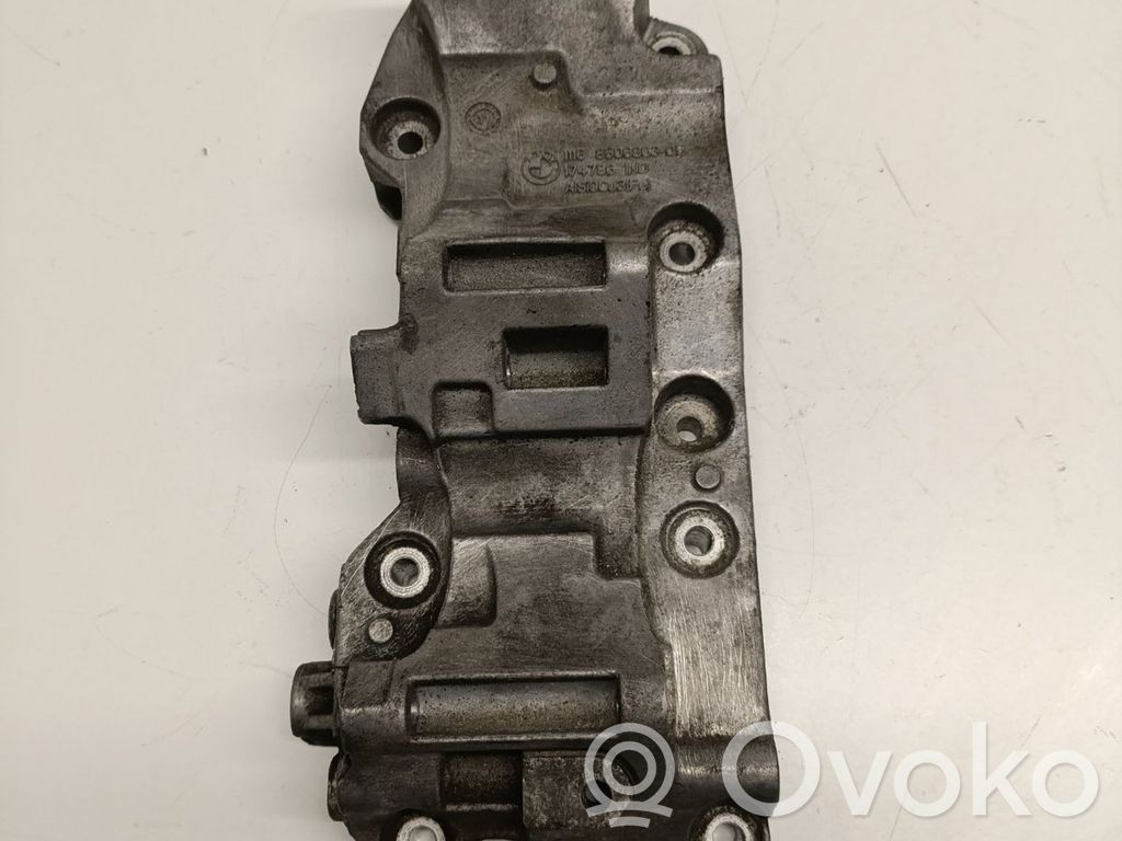 BMW 5 F10 F11 Generator/alternator bracket 