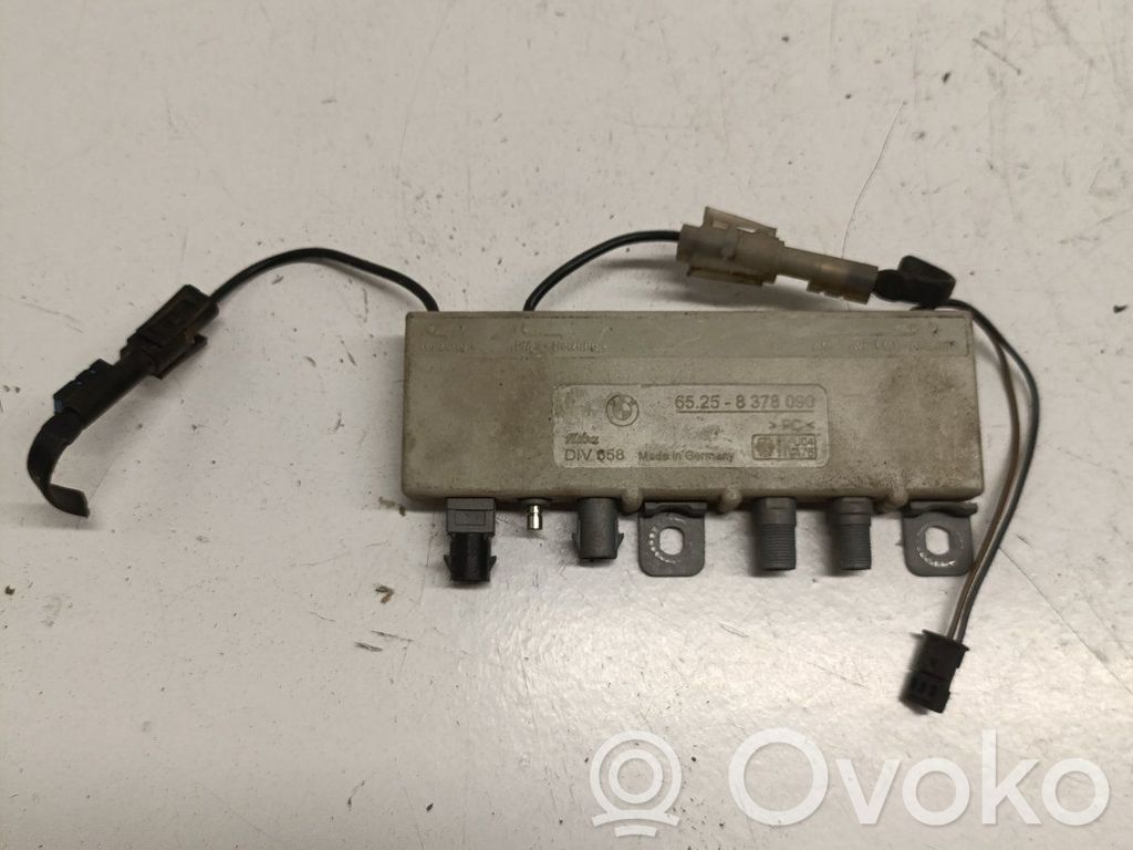 BMW 5 E39 Antenos stiprintuvas 