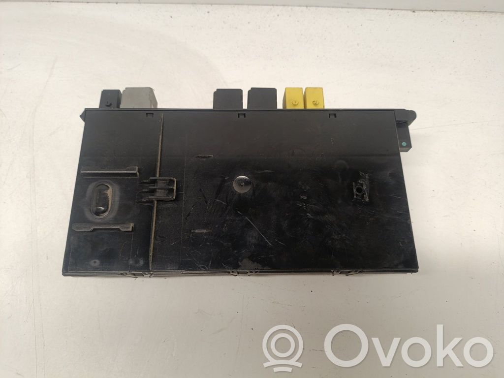 Mercedes-Benz E W211 Fuse module 