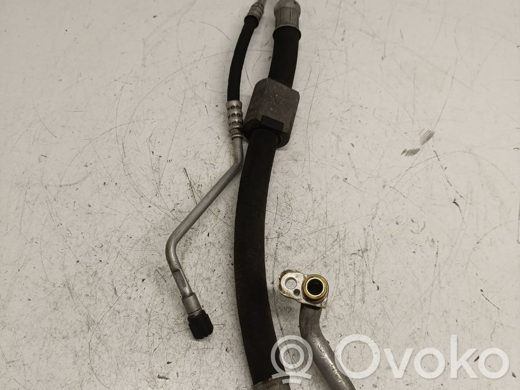 BMW 3 E90 E91 Air conditioning (A/C) pipe/hose 
