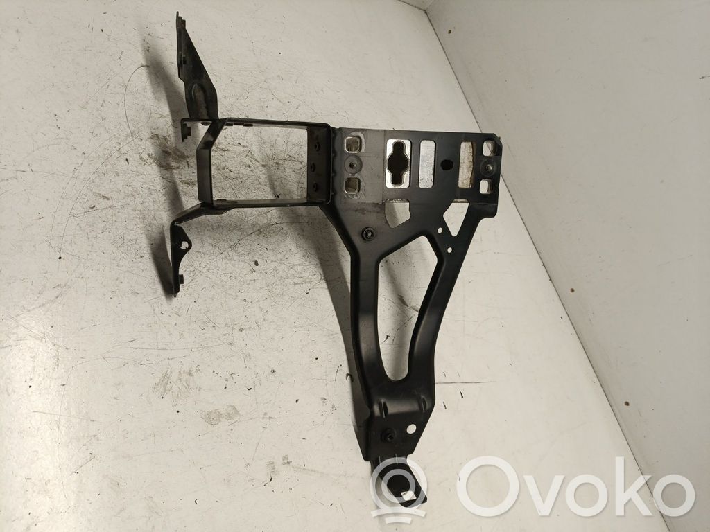 BMW 5 E60 E61 Front bumper mounting bracket 