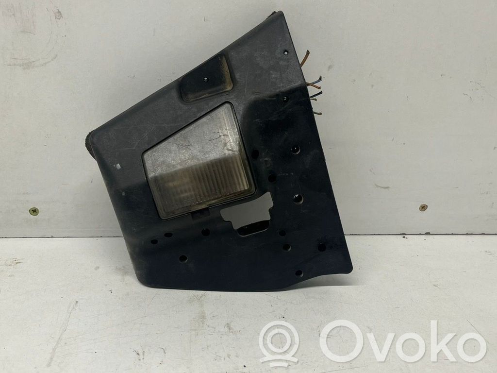 BMW 3 E46 Aizmugures spuldzes vāka turētājs 