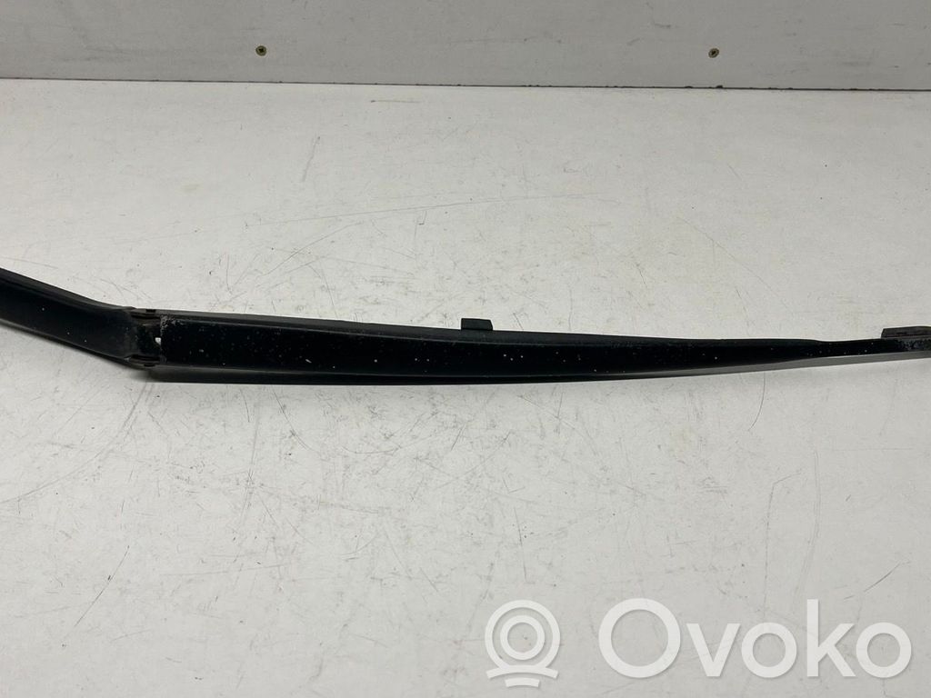 BMW 3 E46 Front wiper blade arm 
