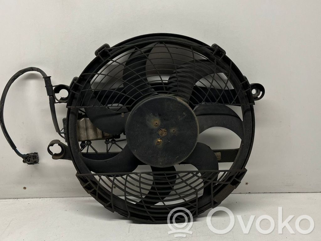 BMW 3 E46 Elektrisks radiatoru ventilators 