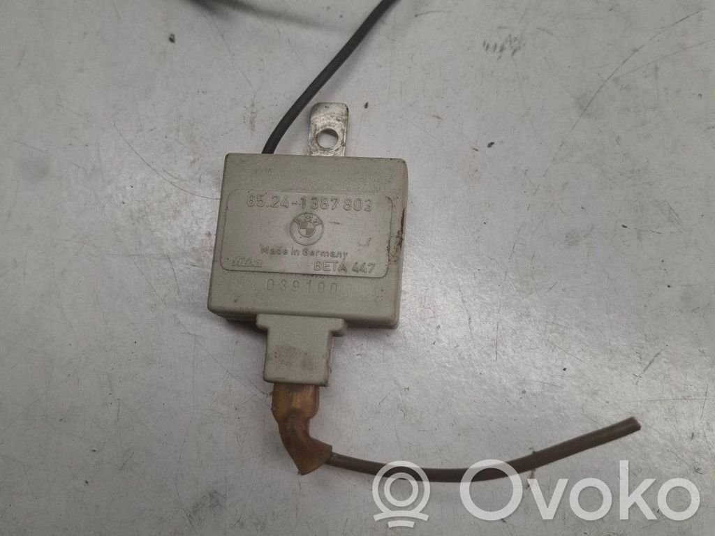 BMW 3 E36 Antenna control unit 