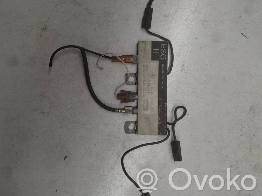 BMW 3 E36 Antenos valdymo blokas 