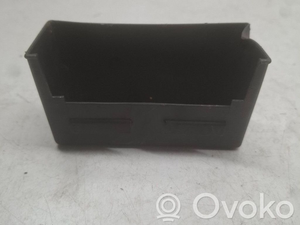 BMW 3 E36 Fuse box cover 