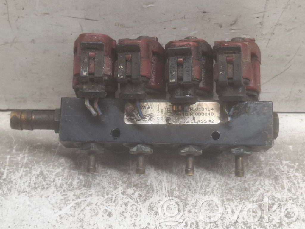 Audi A4 S4 B5 8D Dujų purkštukas 