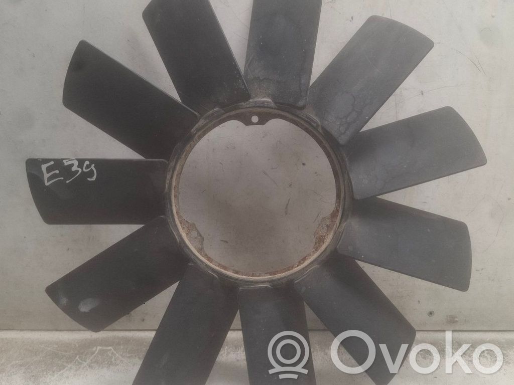 BMW 5 E39 Ventiliatora propellers 