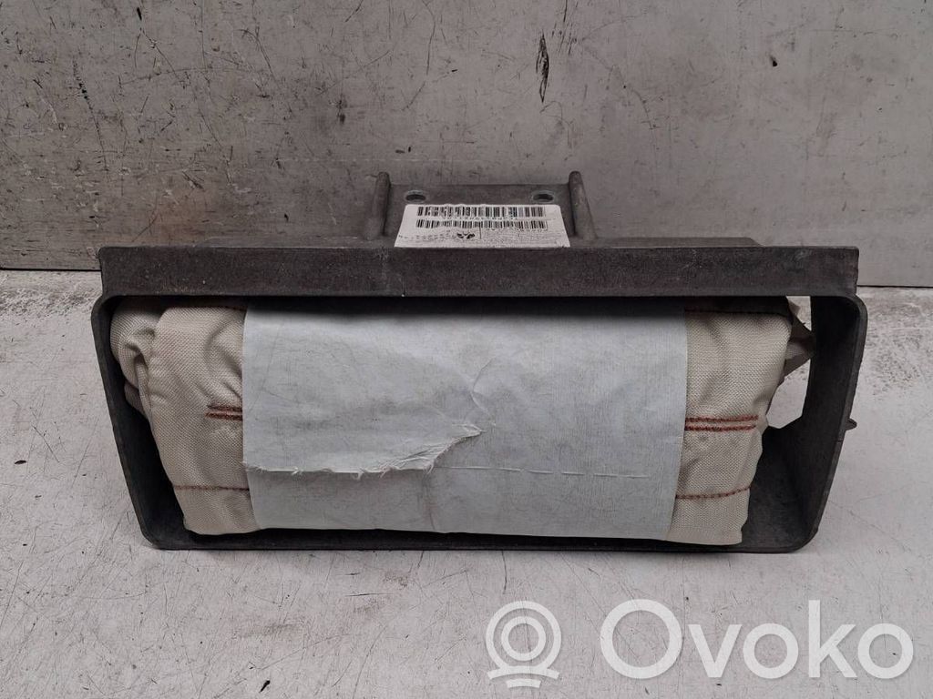 Chrysler Grand Voyager IV Keleivio oro pagalvė 