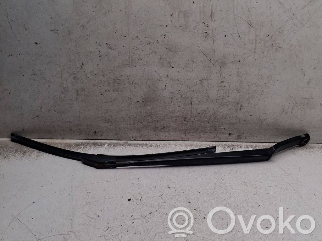 BMW 3 E46 Front wiper blade arm 
