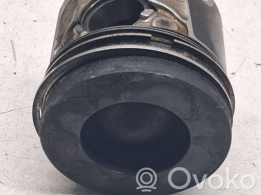 BMW 5 F10 F11 Stūmoklis (-iai) 