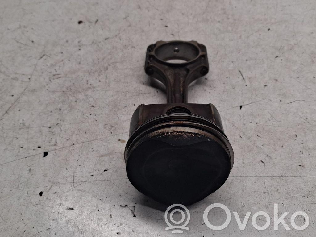 Audi A4 S4 B8 8K Piston with connecting rod 