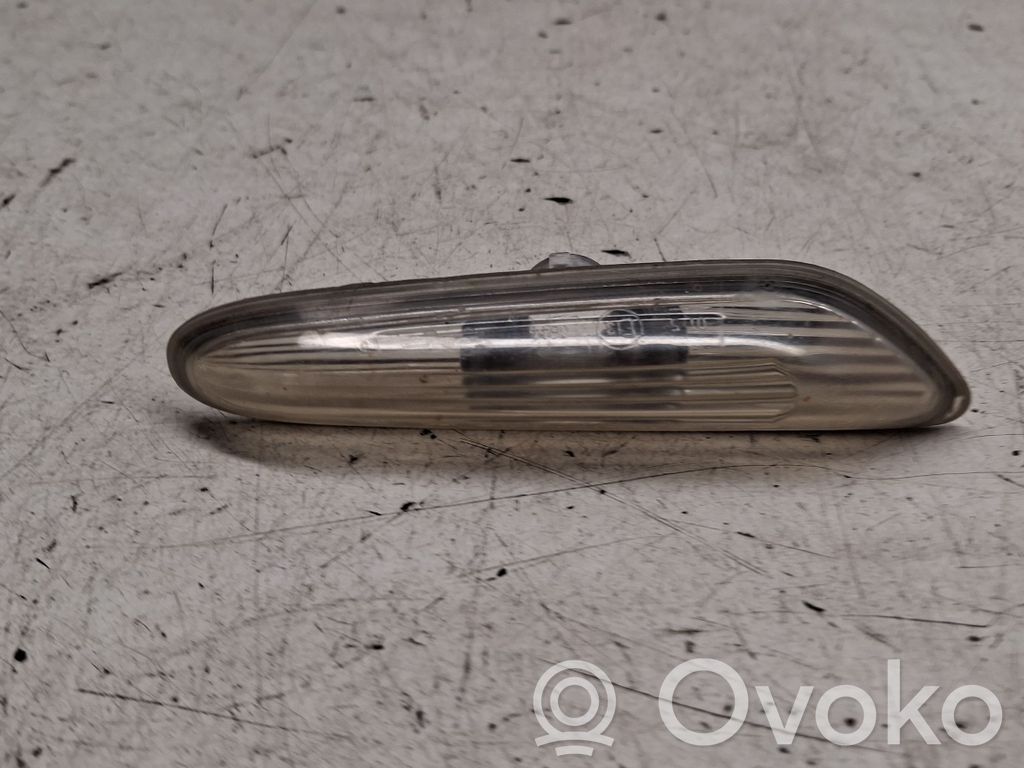 BMW 5 E60 E61 Front fender indicator light 
