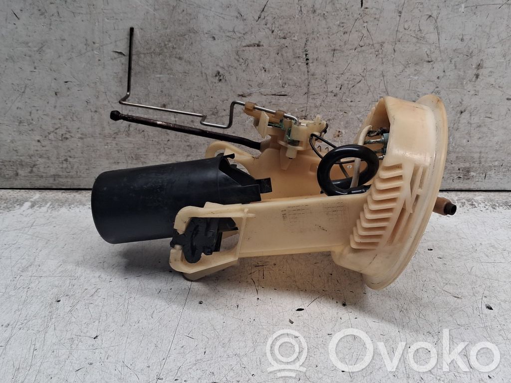 BMW 3 E36 Polttoainetason anturi 