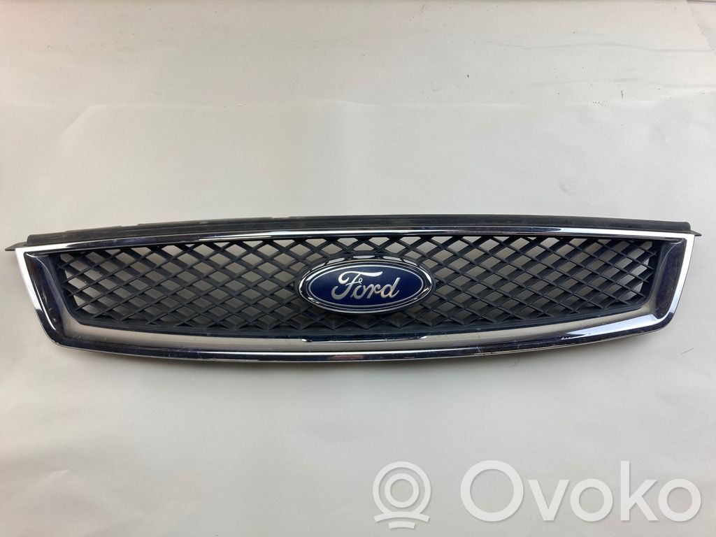 Ford Focus Priekšējais režģis 