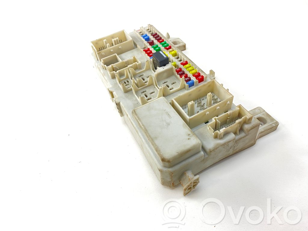 Mazda 3 I Fuse module 