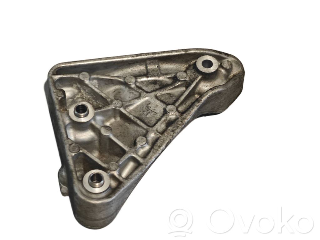 Maserati Levante Engine mounting bracket 