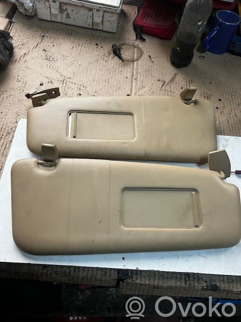 Sun visor