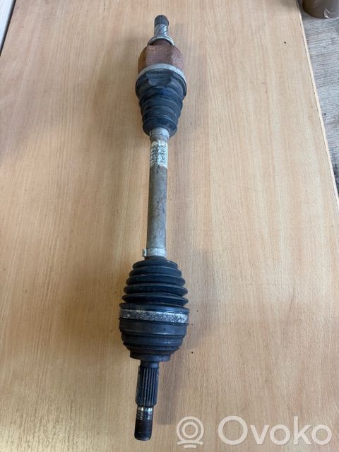 Etuvetoakseli   8200499585
