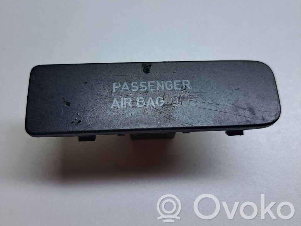 Volkswagen Tiguan Interruptor de encendido/apagado del airbag de pasajero 