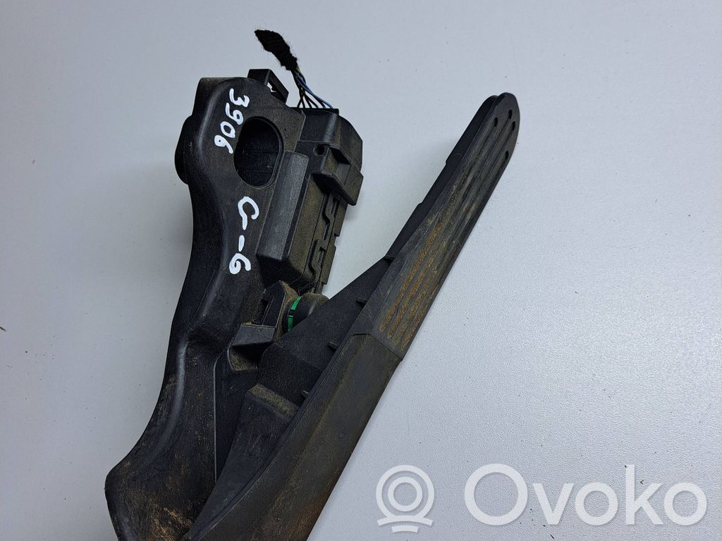Volkswagen Golf VI Pedał gazu / przyspieszenia 