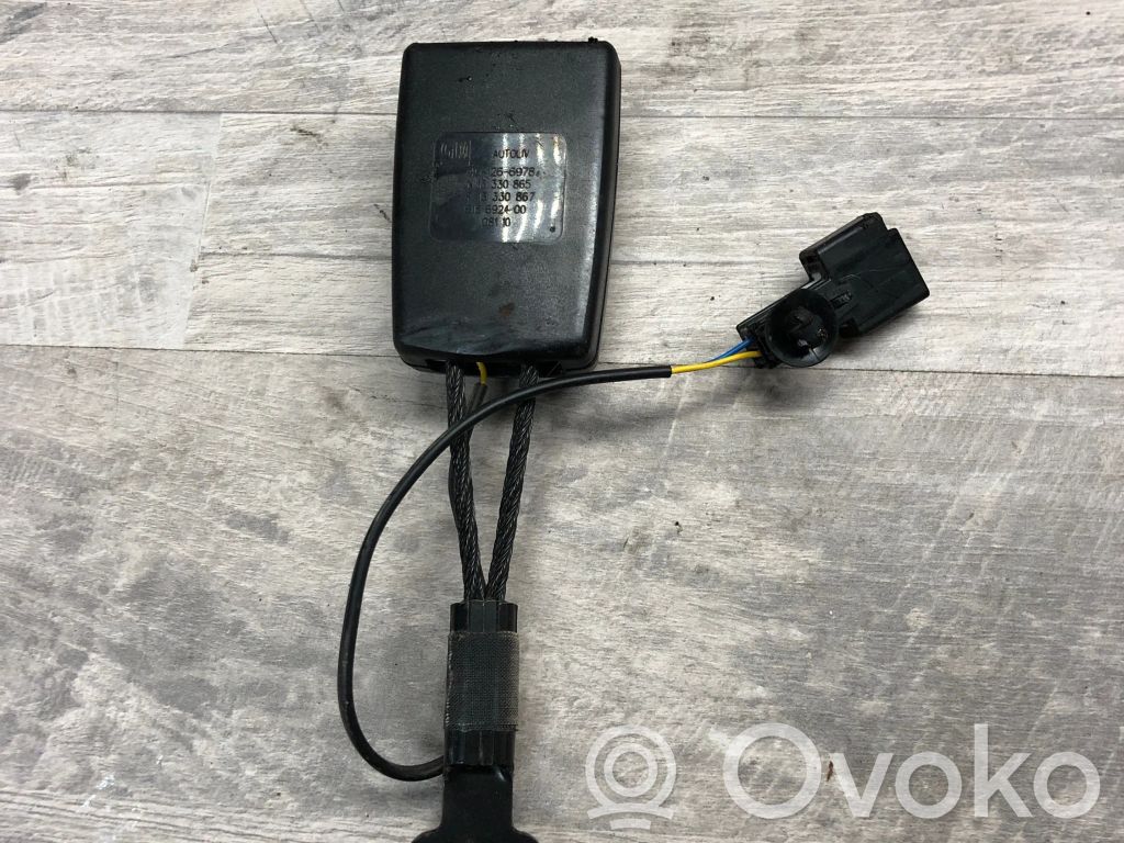 Opel Astra J Hebilla del cinturón delantero 
