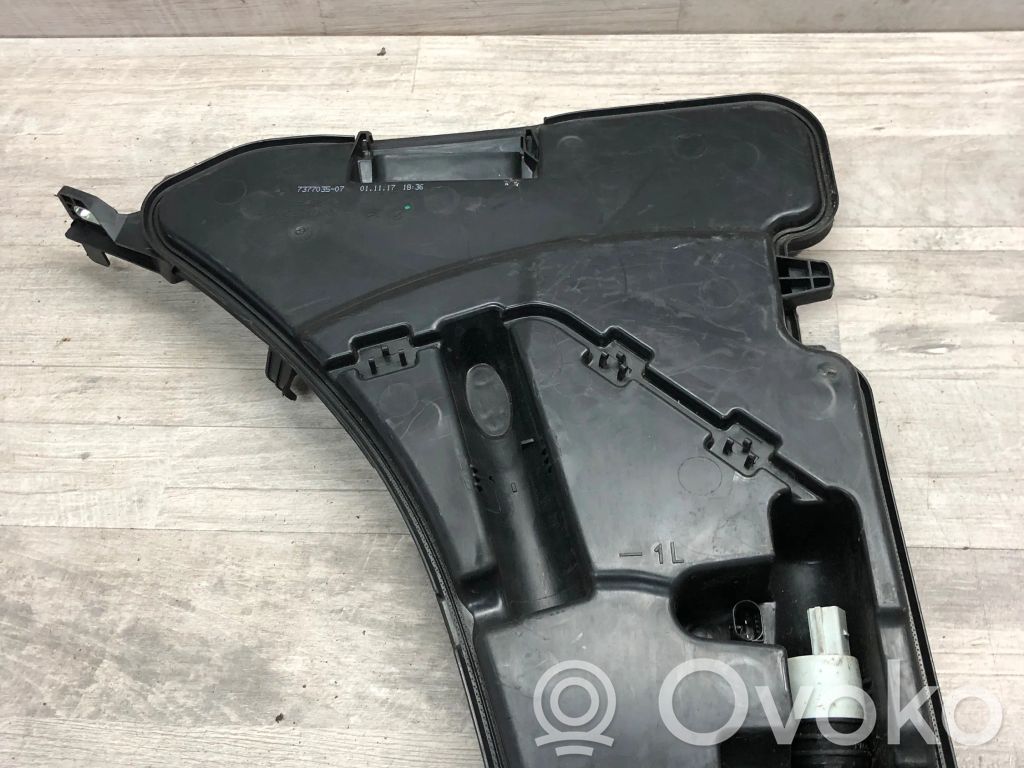 BMW 5 G30 G31 G38 Windshield washer fluid reservoir/tank 