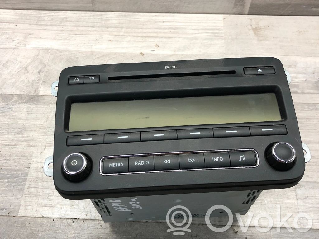 Skoda Rapid (NH) Radio/CD/DVD/GPS head unit 