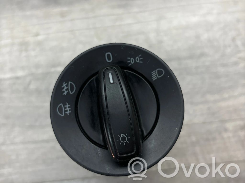 Skoda Rapid (NH) Lichtschalter 