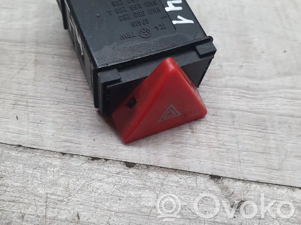 Volkswagen Multivan T4 Hazard light switch 