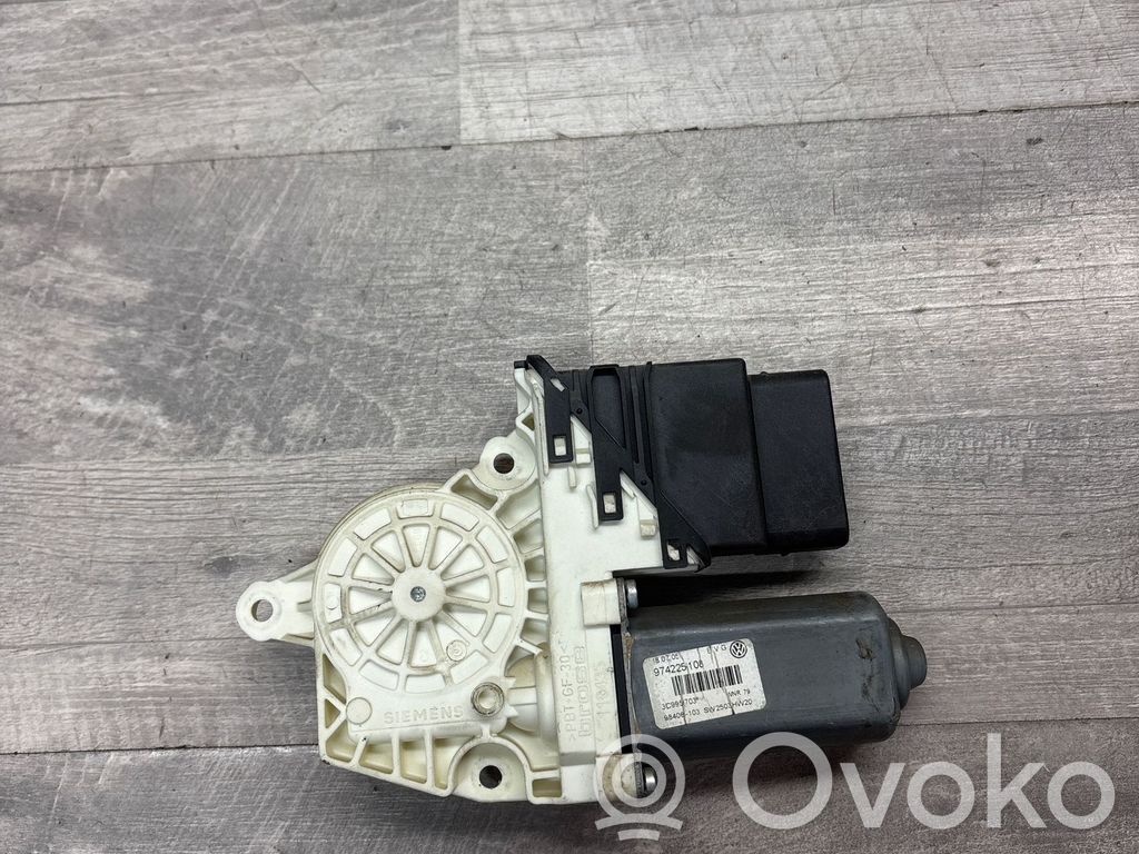 Volkswagen PASSAT B6 Silniczek podnoszenia szyby drzwi tylnych 