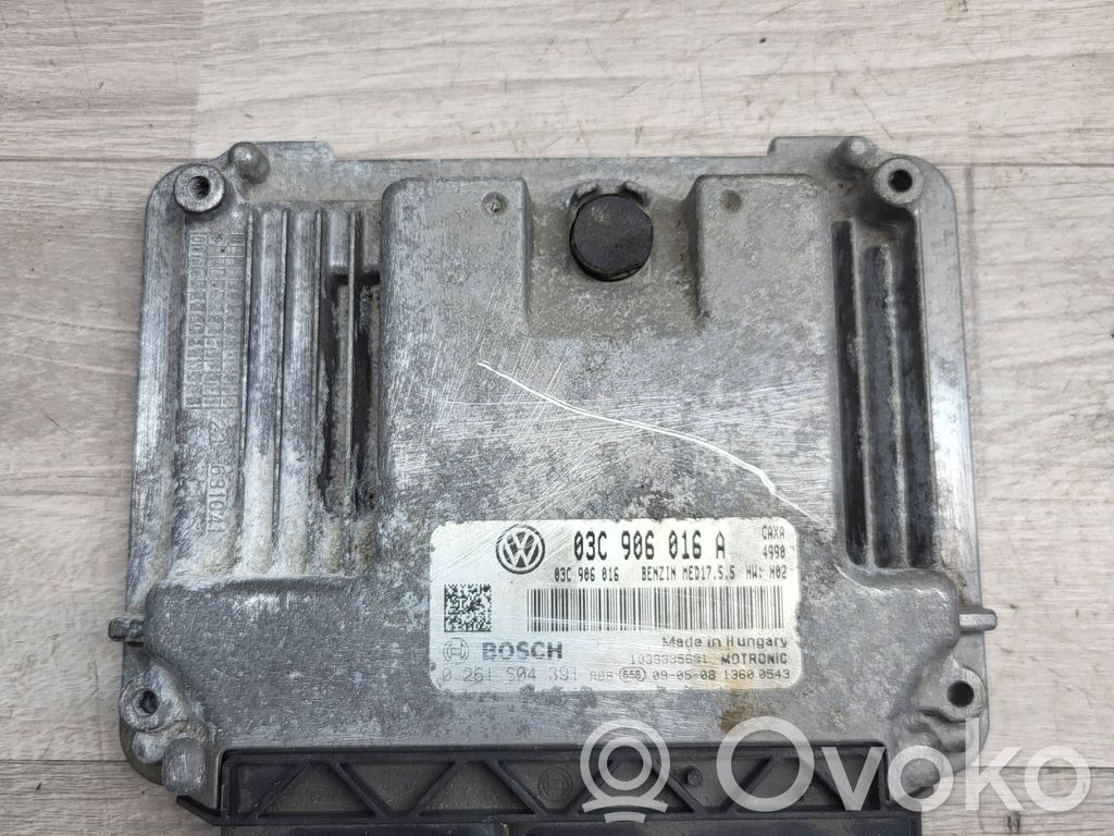 Volkswagen Golf VI Engine control unit/module 