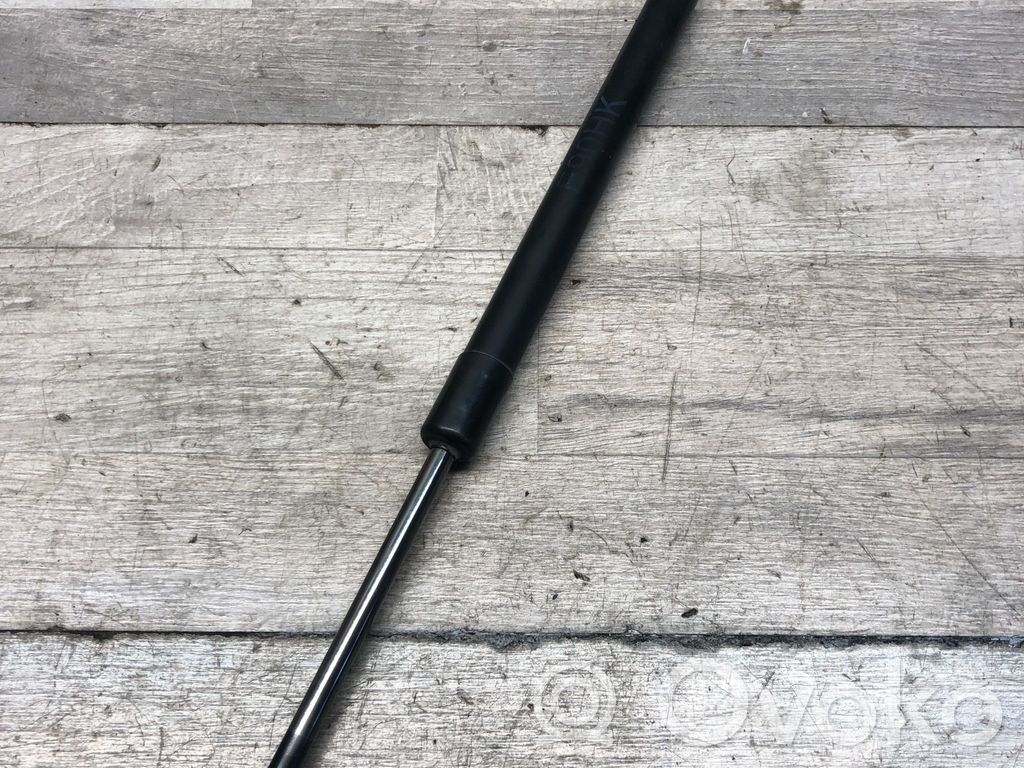 BMW 3 E90 E91 Tailgate/trunk strut/damper 
