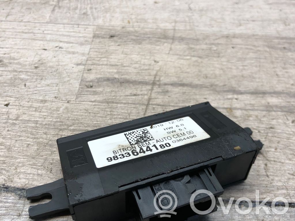 Peugeot 5008 Door control unit/module 