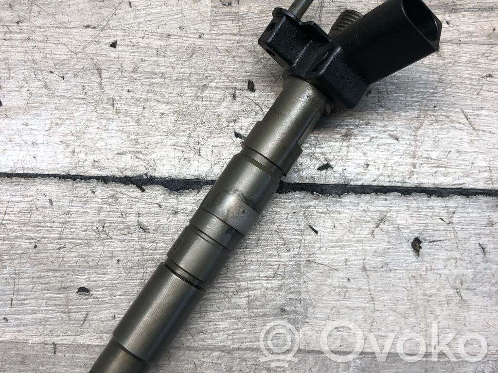 BMW 5 F10 F11 Fuel injector 