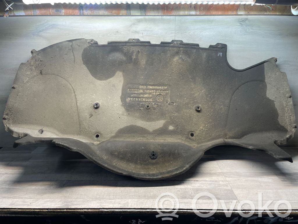 Volkswagen PASSAT B8 Osłona tylna podwozia pod bagażnik 