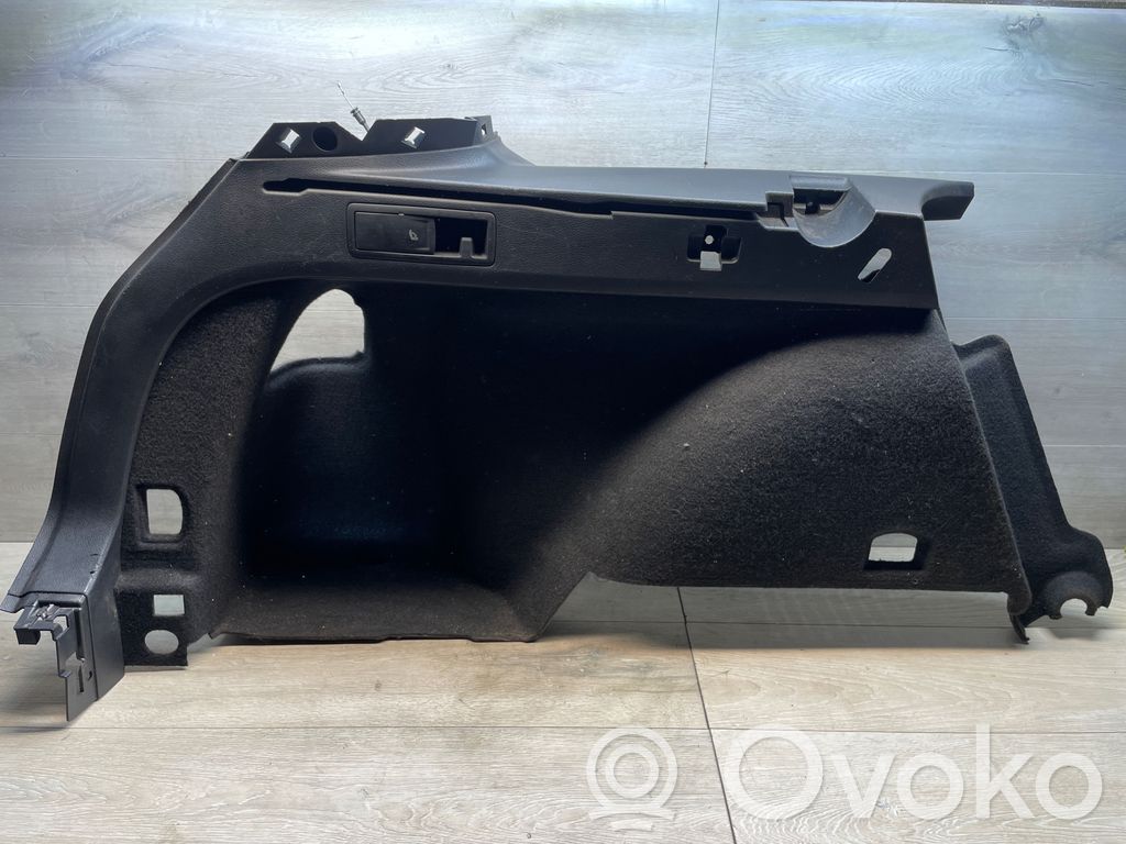 Volkswagen PASSAT B8 Boczek / Tapicerka / bagażnika 
