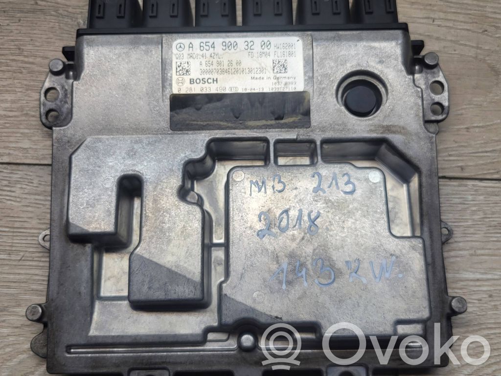Mercedes-Benz E W213 Engine control unit/module 
