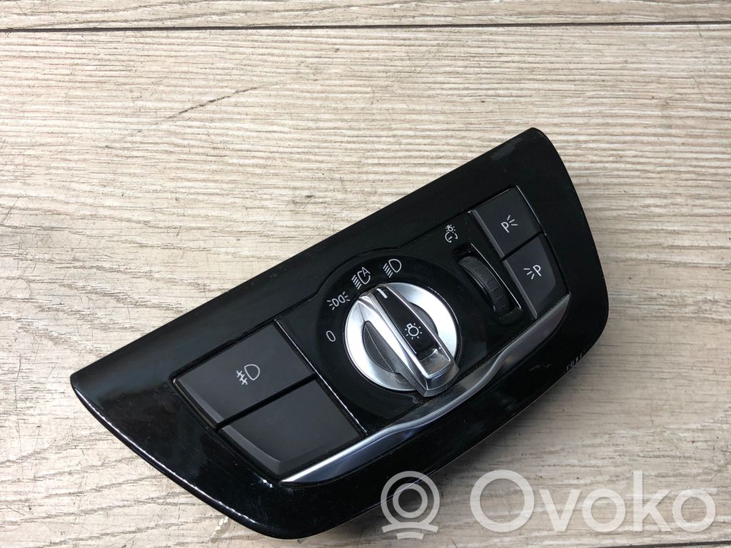 BMW 5 G30 G31 G38 Light switch 